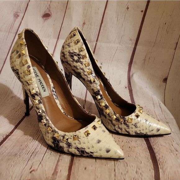 Steve Madden "Proto" Tan/Brown Snakeskin Faux Leather Gold Stud Detail 5.5M $150 - Picture 2 of 7